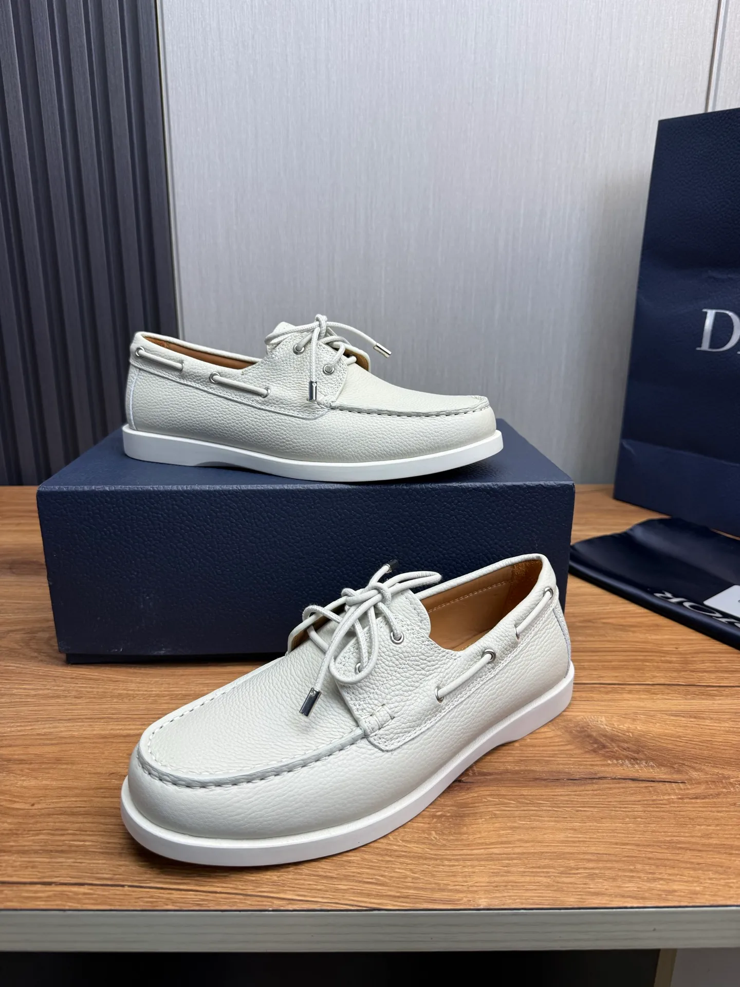 Men's shoes 💰560💰 [Dior] Men's official website na hot sale 🔥Imported cowhide + cowhide lining. Original rubber wear-resistant outsole. High quality shipment ⬆️Code number 38-44, (45 customized)